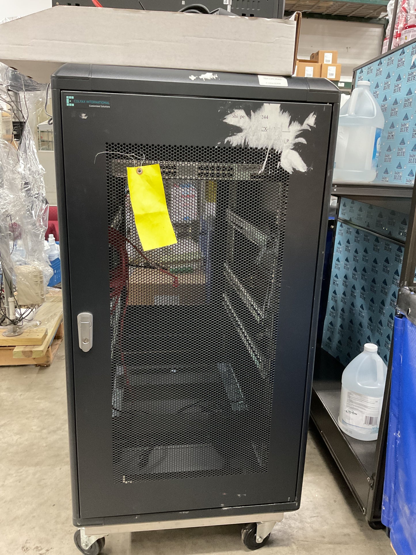 COLFAX INTERNATIONAL SERVER RACK CABINET 22U - PREOWNED