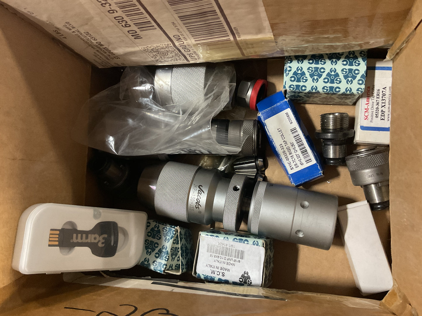 ROSCAMAT TIGER ELECTRIC TAPPING ARM MACHINE W/CHUCKS - PREOWNED