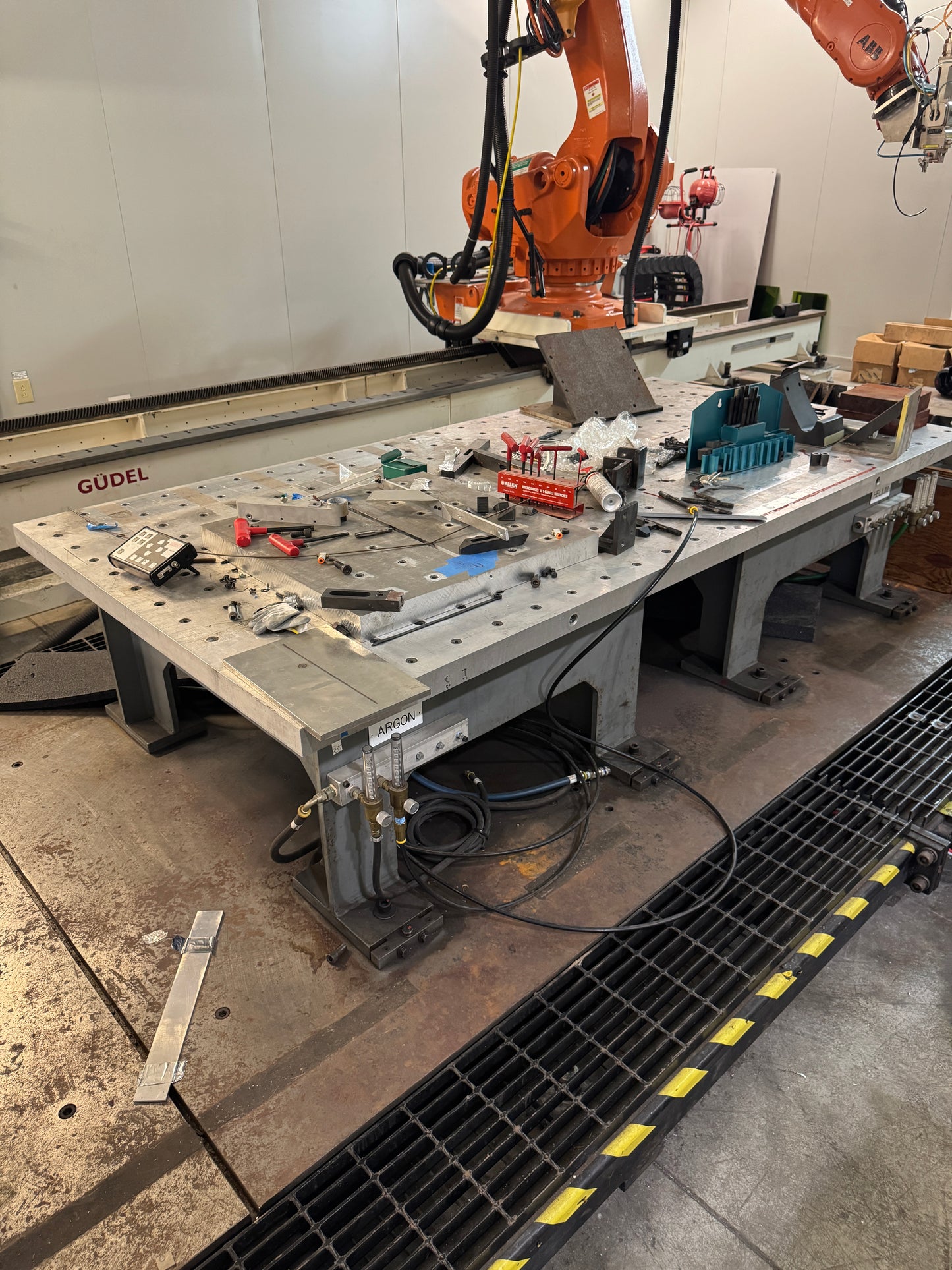 ABB LASER WELDING ROBOT SYSTEM IRB-6600-M-2004 + IPG LASER YLS-15000 -