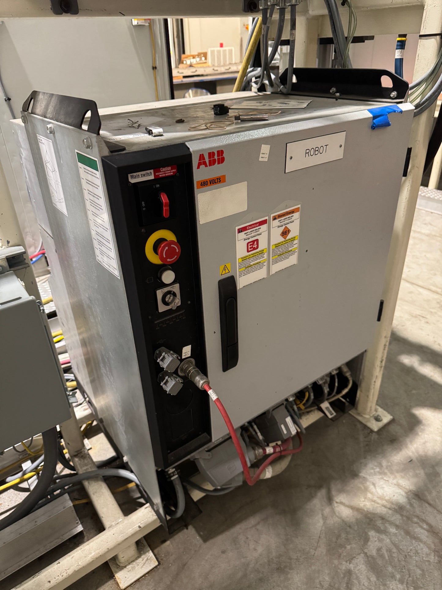 ABB LASER WELDING ROBOT SYSTEM IRB-6600-M-2004 + IPG LASER YLS-15000 -