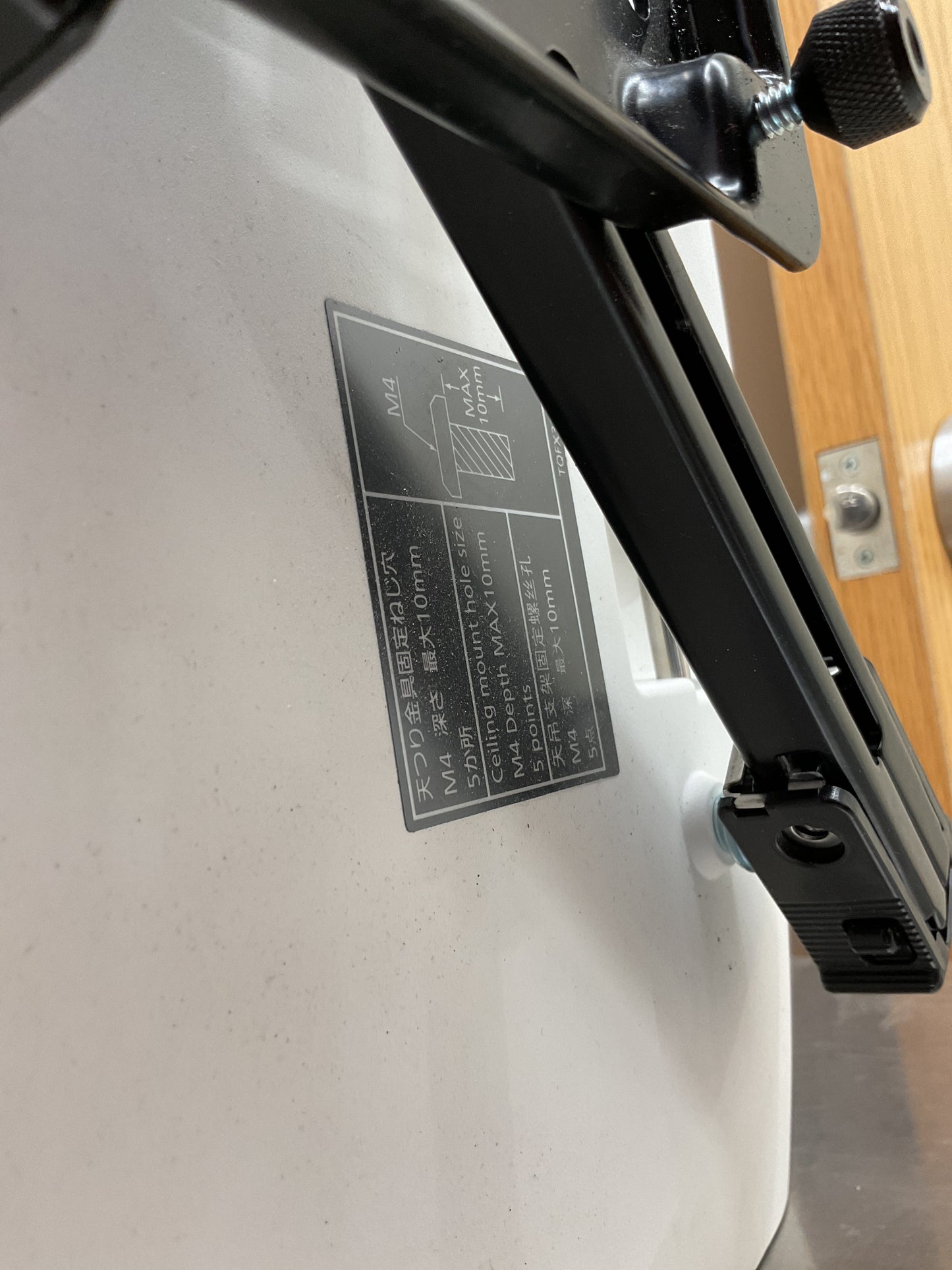 PANASONIC DLP PROJECTOR RW330 WXGA PT-RW330 6132 LAMP HOURS - PREOWNED