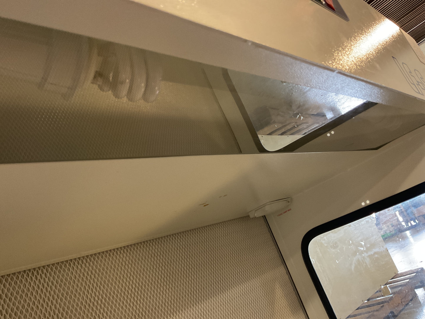AIR SCIENCE LF SERIES LAMINAR FLOW HOOD HLF-48 #4 -PREOWNED