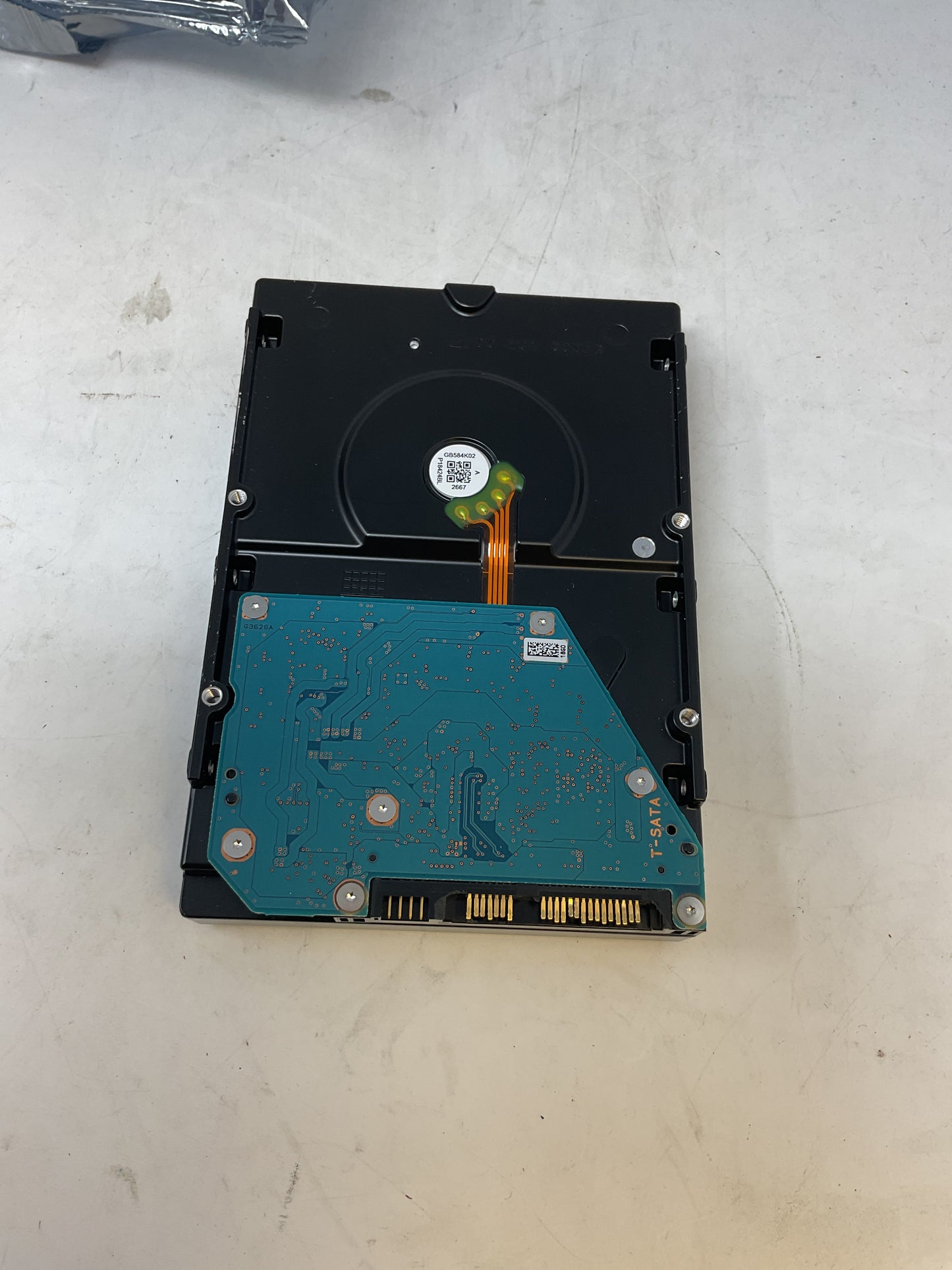 TOSHIBA PERFORMANCE X 300 HARD DRIVE HDD 4TB SATA HDWE140 - PREOWNED