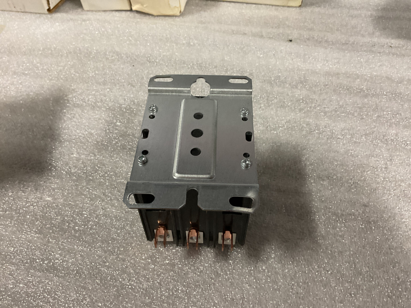 ABB DEFINITE PURPOSE CONTACTOR 3 POLE - NOS