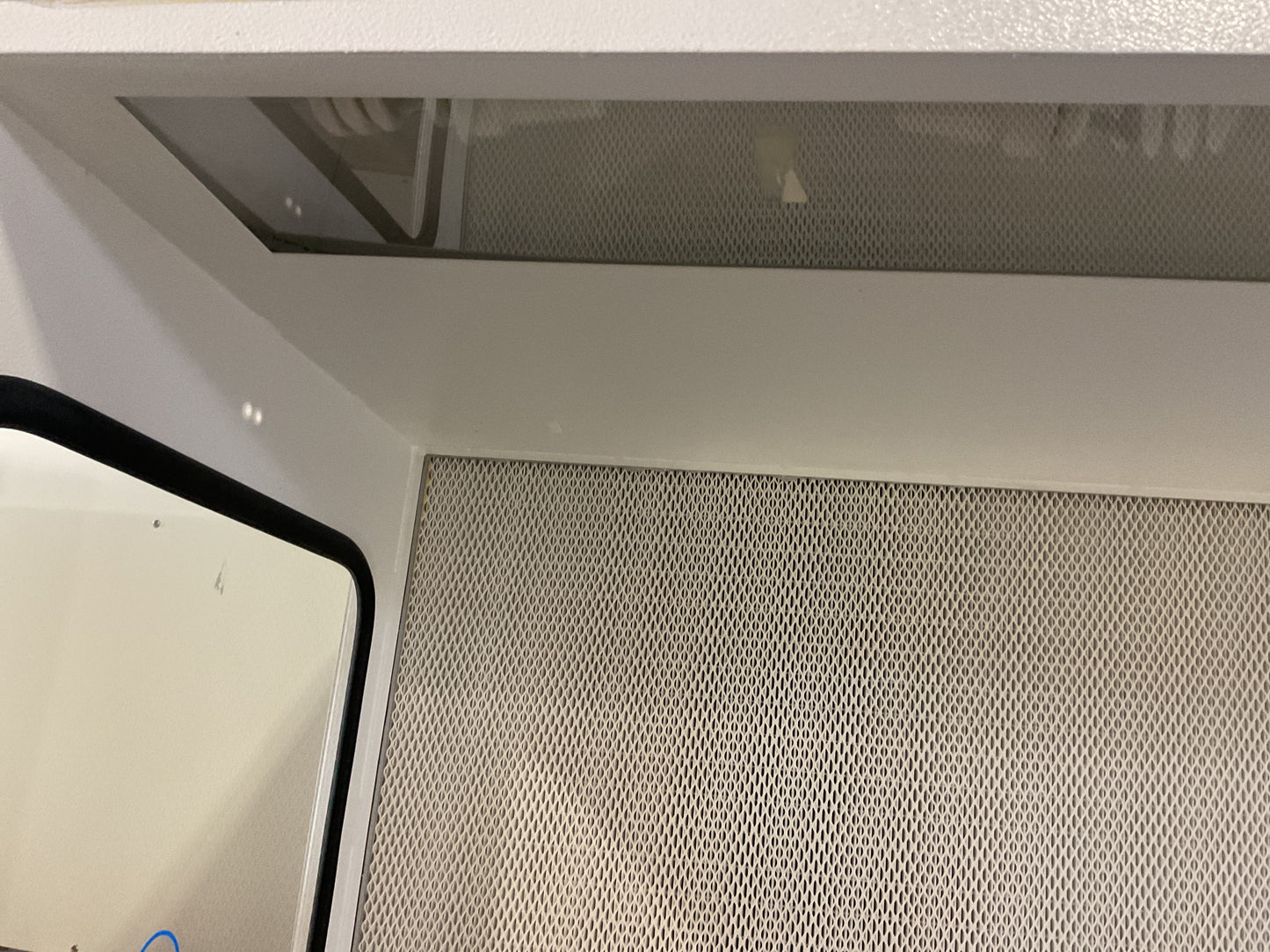 AIR SCIENCE LF SERIES LAMINAR FLOW HOOD HLF-48 #5 -PREOWNED