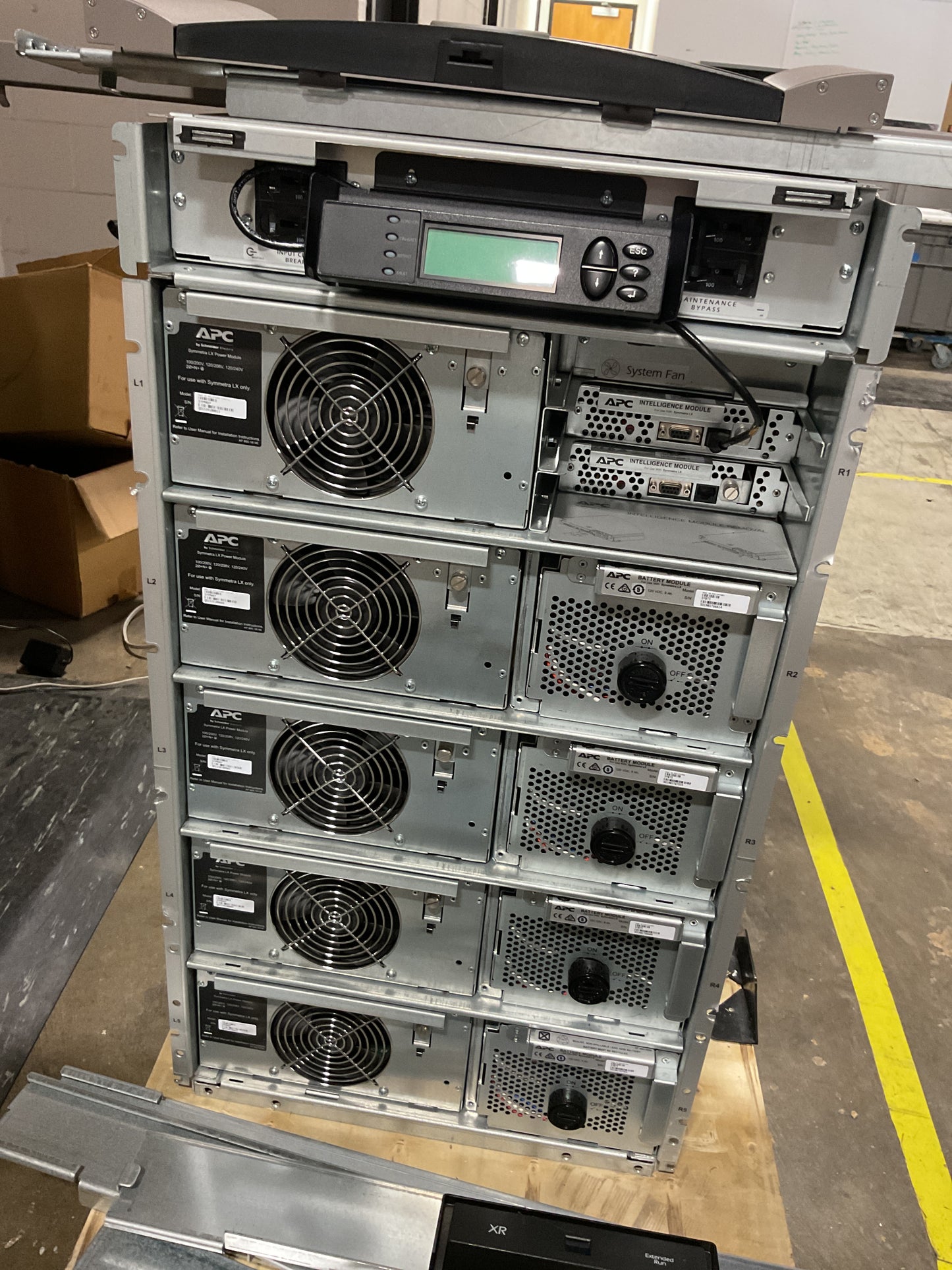 APC SYMMETRA LX 16KVA UPS SYAF16KRMT - PREOWNED