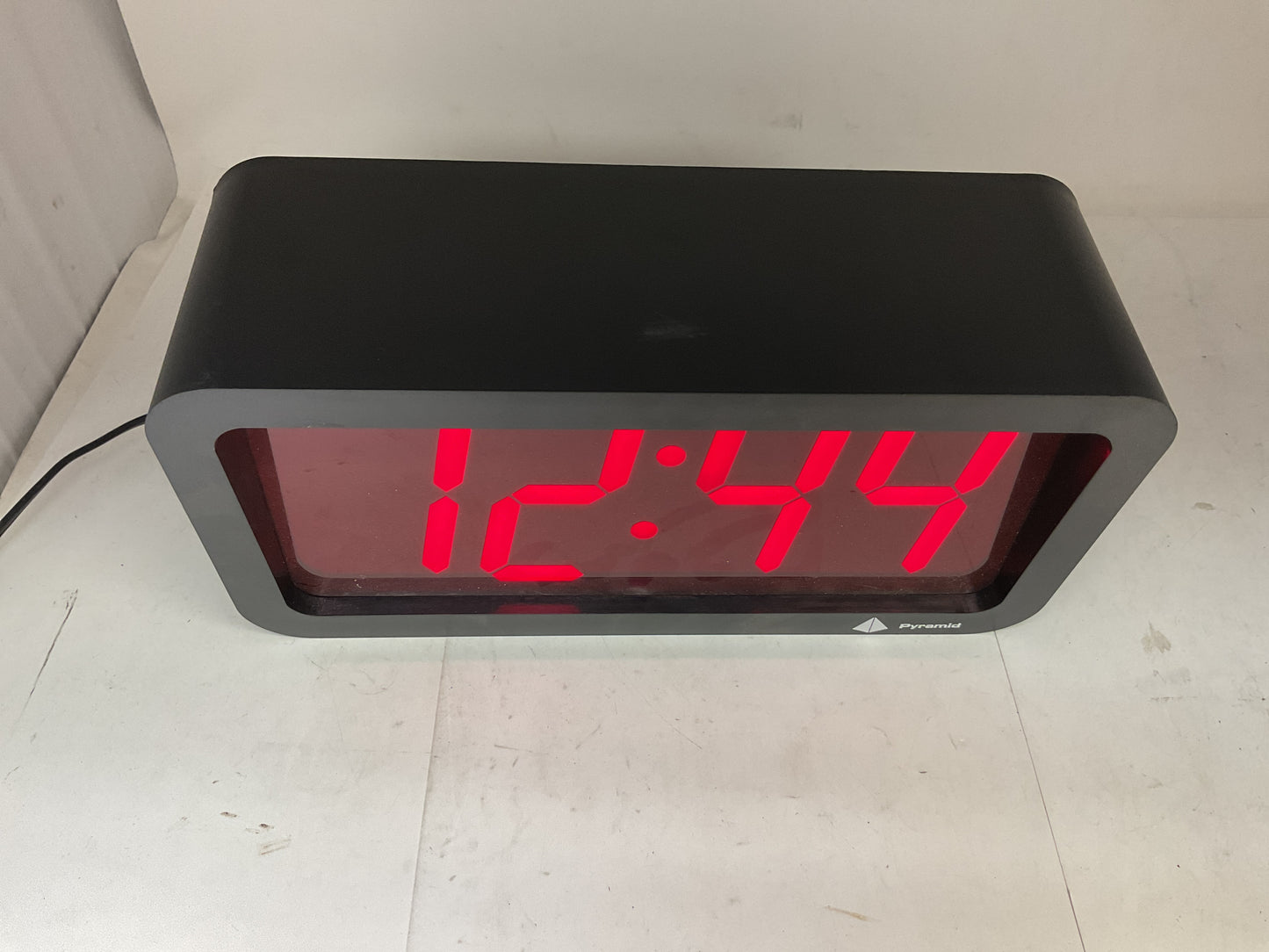 PYRAMID TIME SYSTEMS DIGITAL CLOCK DIG-4W - NOS