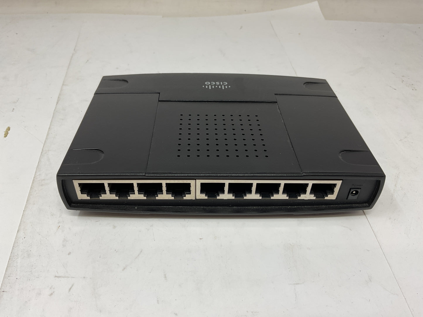LINKSYS ETHERFAST 10/100 8-PORT WORKGROUP SWITCH EZXS88W- PREOWNED