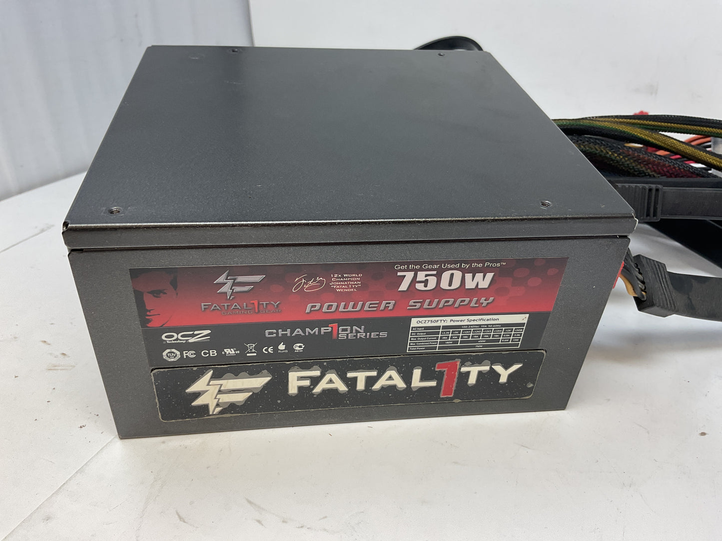 OCZ FATAL1TY 750W POWER SUPPLY OCZ750FTY -USED