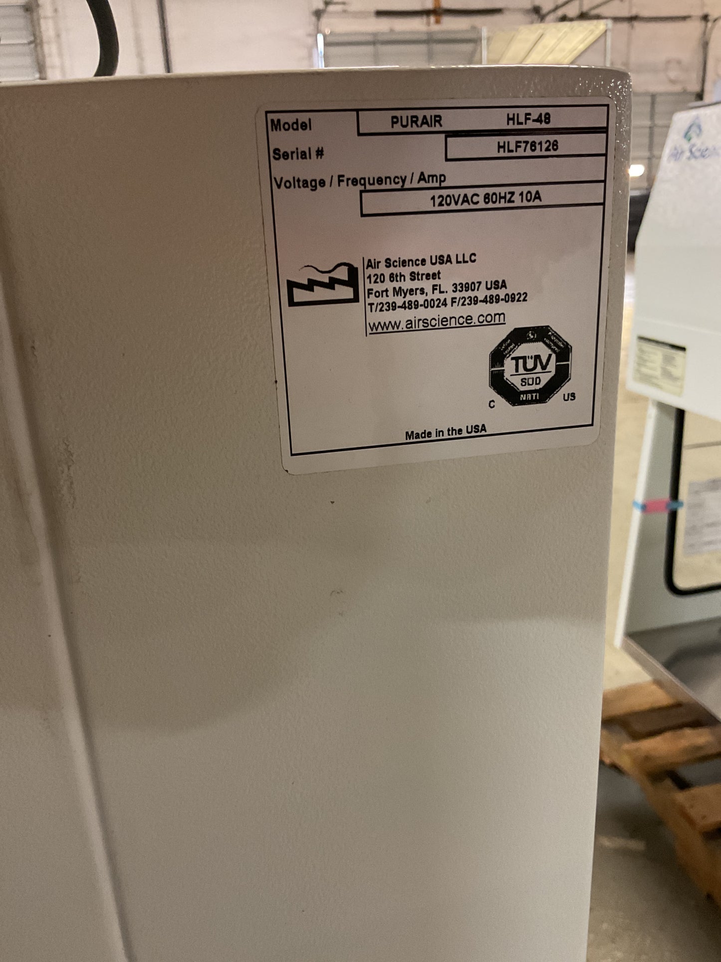 AIR SCIENCE LF SERIES LAMINAR FLOW HOOD HLF-48 #1 -PREOWNED