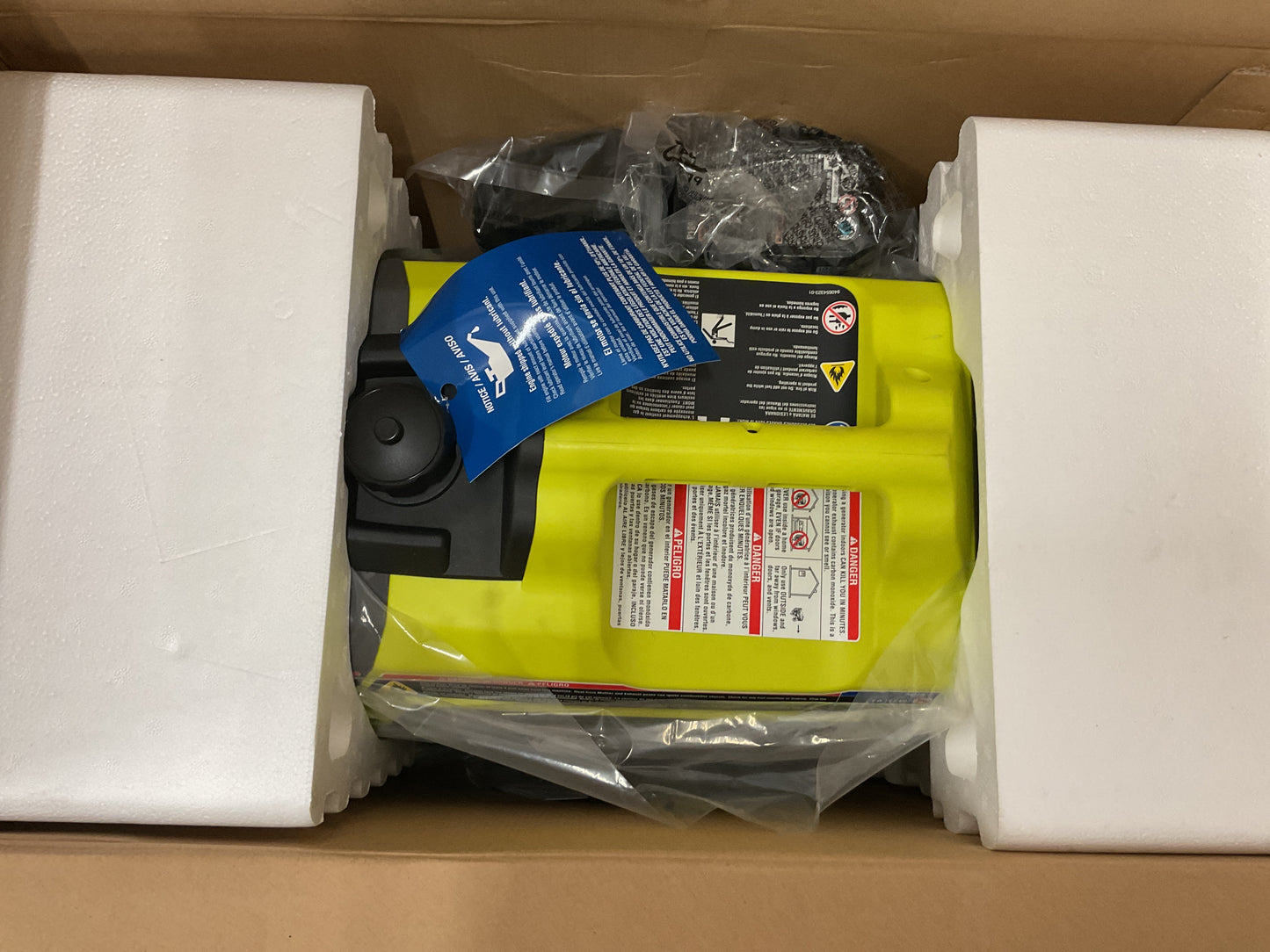 RYOBI 2300W GENERATOR ELECTRIC START - NEW
