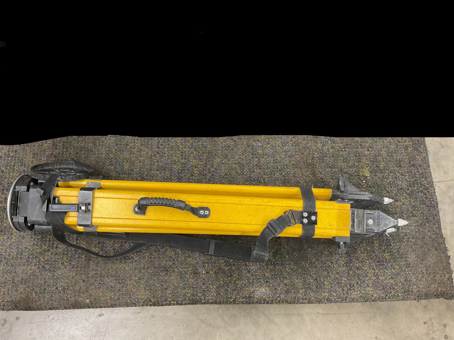 SECO TRIMBLE TRI-MAX SURVEY TRIPOD FOR TOTAL STATIONS - PREOWNED