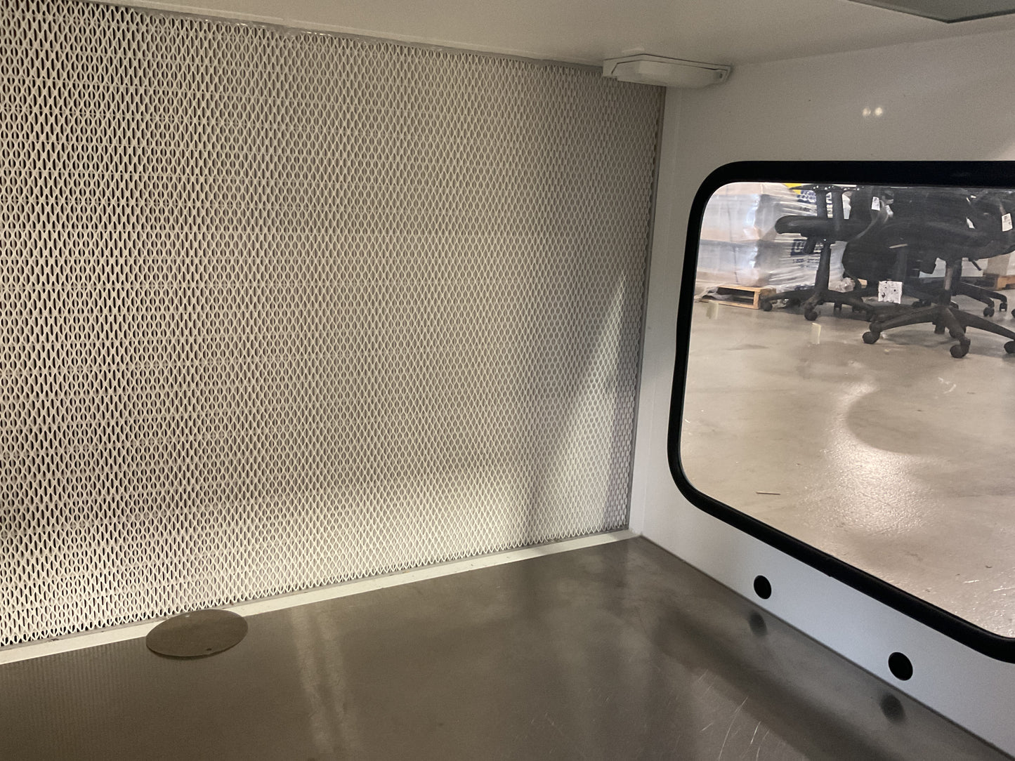 AIR SCIENCE LF SERIES LAMINAR FLOW HOOD HLF-48 #3 -PREOWNED