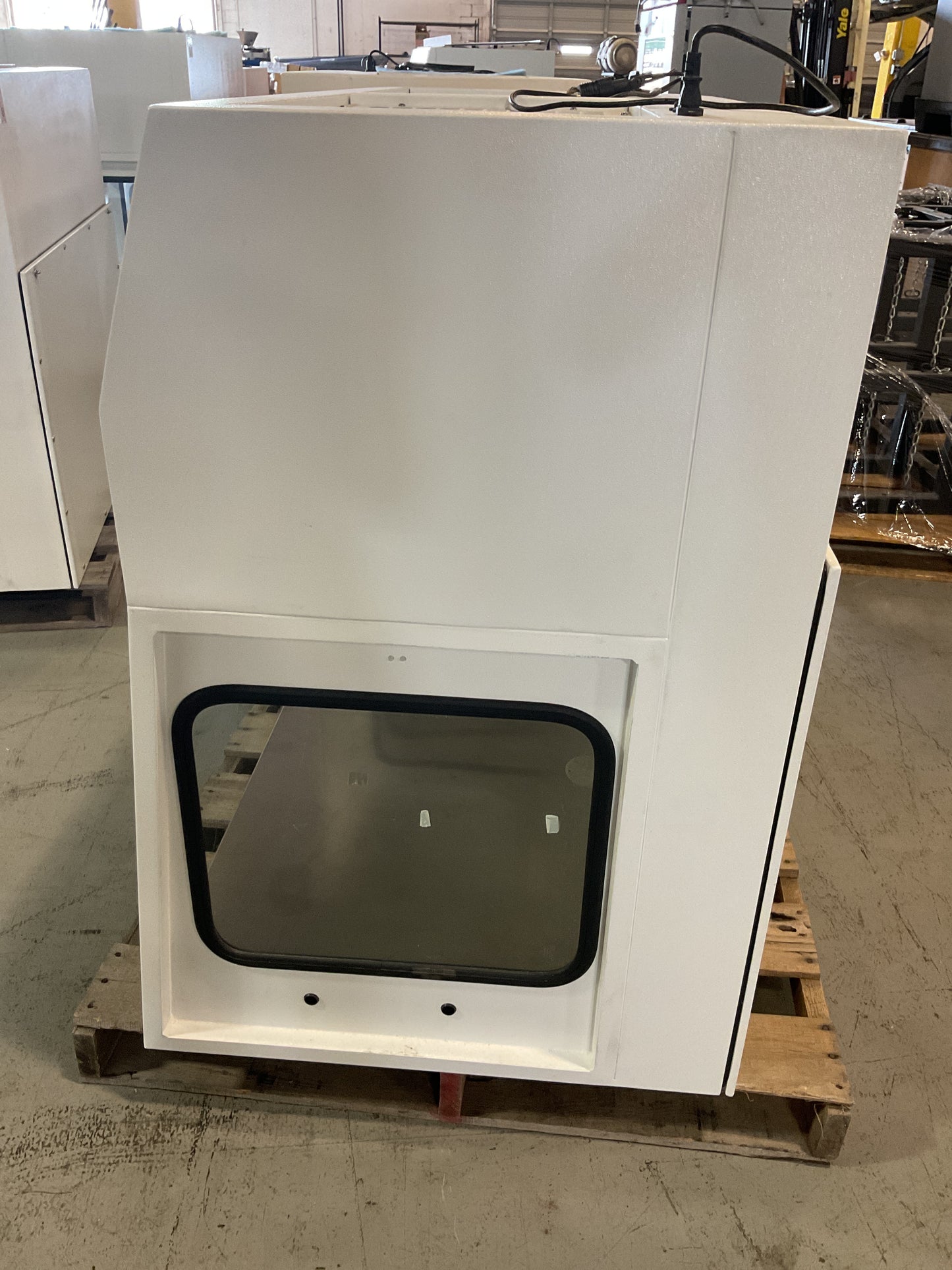 AIR SCIENCE LF SERIES LAMINAR FLOW HOOD HLF-48 #3 -PREOWNED