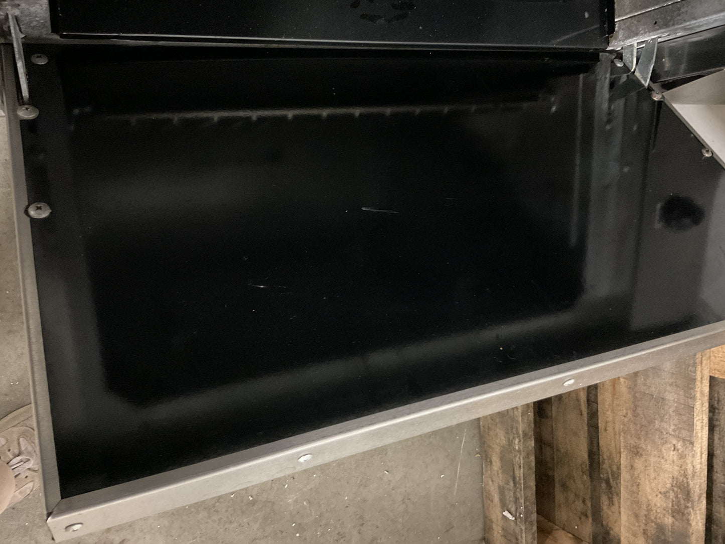 VULCAN ELECTRIC 60" RANGE 10 FRENCH PLATES W/ 2 OVENS EV60SS-10FP480- PREOWNED