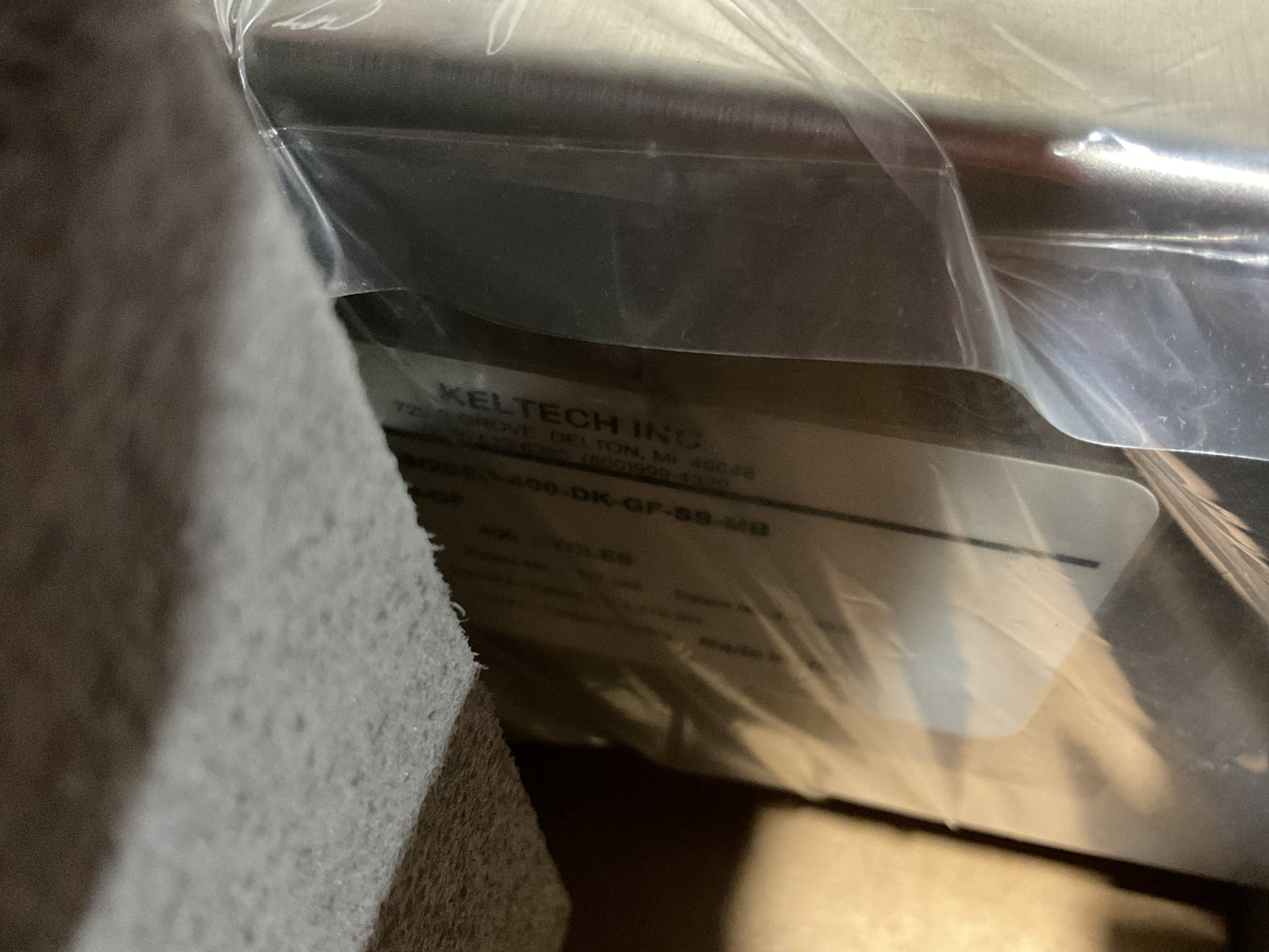 KELTECH COMMERCIAL TANKLESS WATER HEATER ES7.2-053/208D-400-DK-GF-SS-MB -NOS