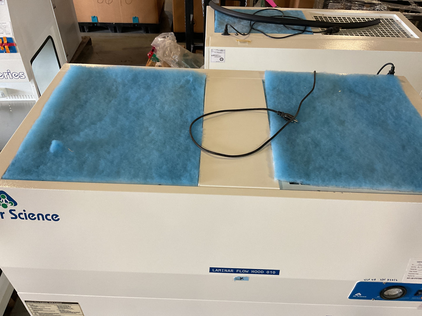 AIR SCIENCE LF SERIES LAMINAR FLOW HOOD VLF-48 #10 -PREOWNED