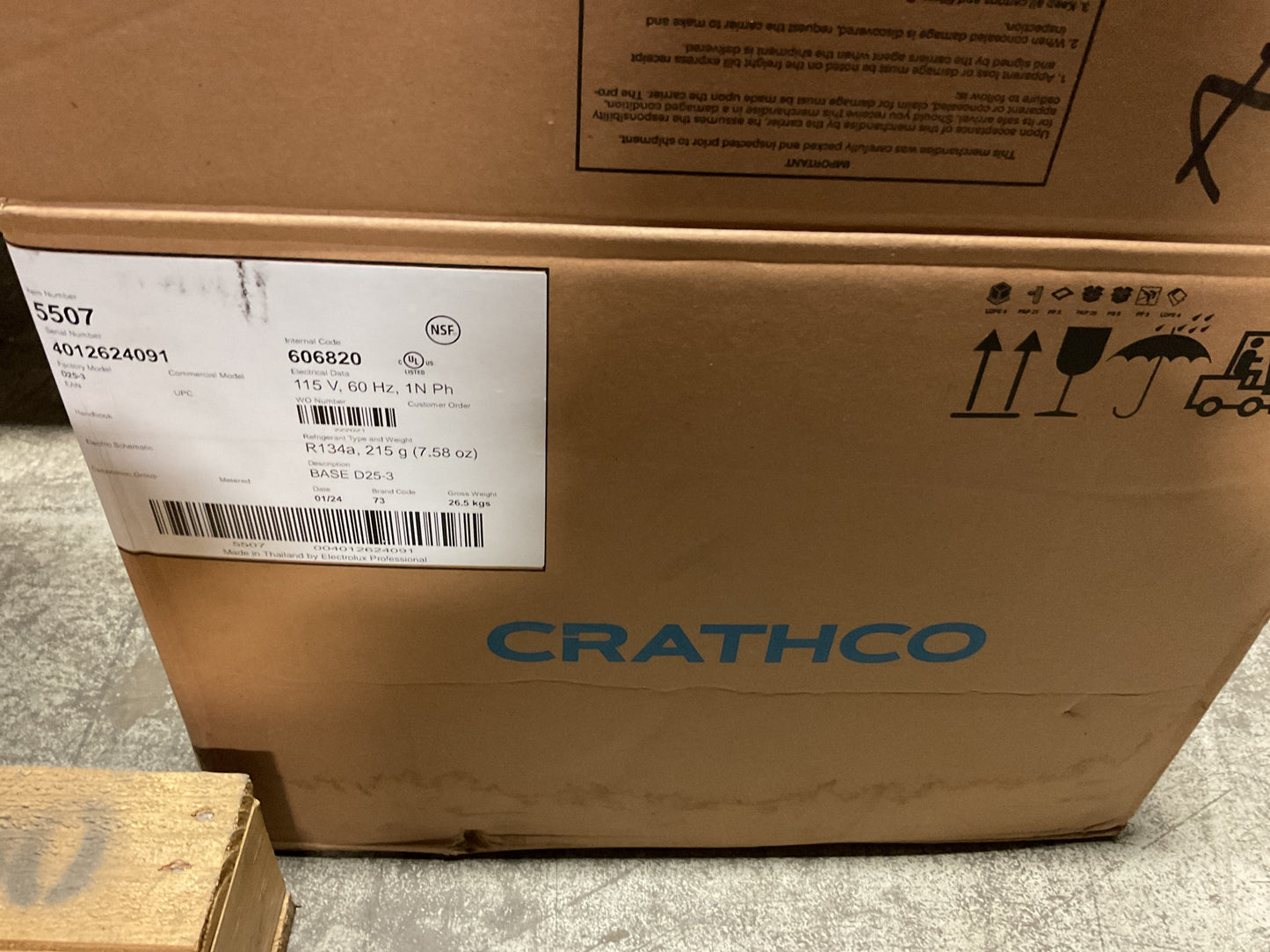 CRATHCO DRINK BEVERAGE DISPENSER D25-3 - NEW
