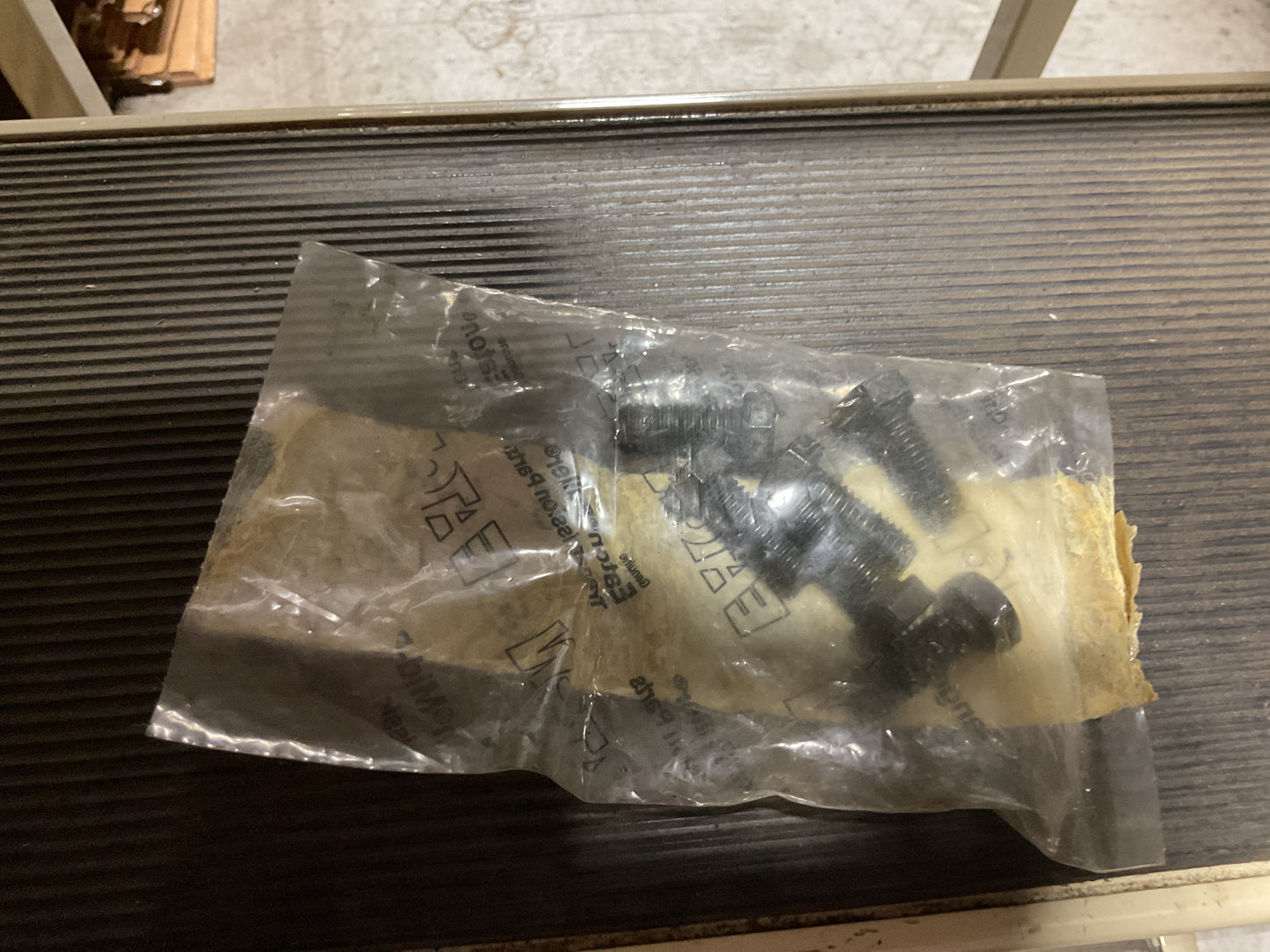 MACK MACKX BOLT PACK 190769 - NOS