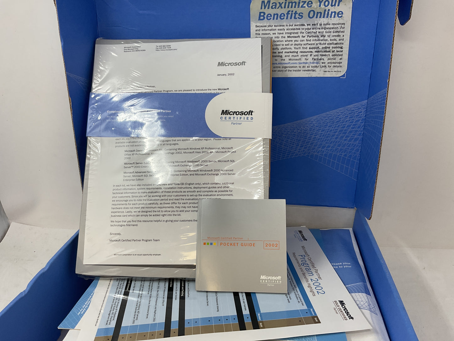 MICROSOFT CERTIFIED PARTNER PACK W/SMALL BUSINESS SERVER, PINS, BANNER -PREOWNED