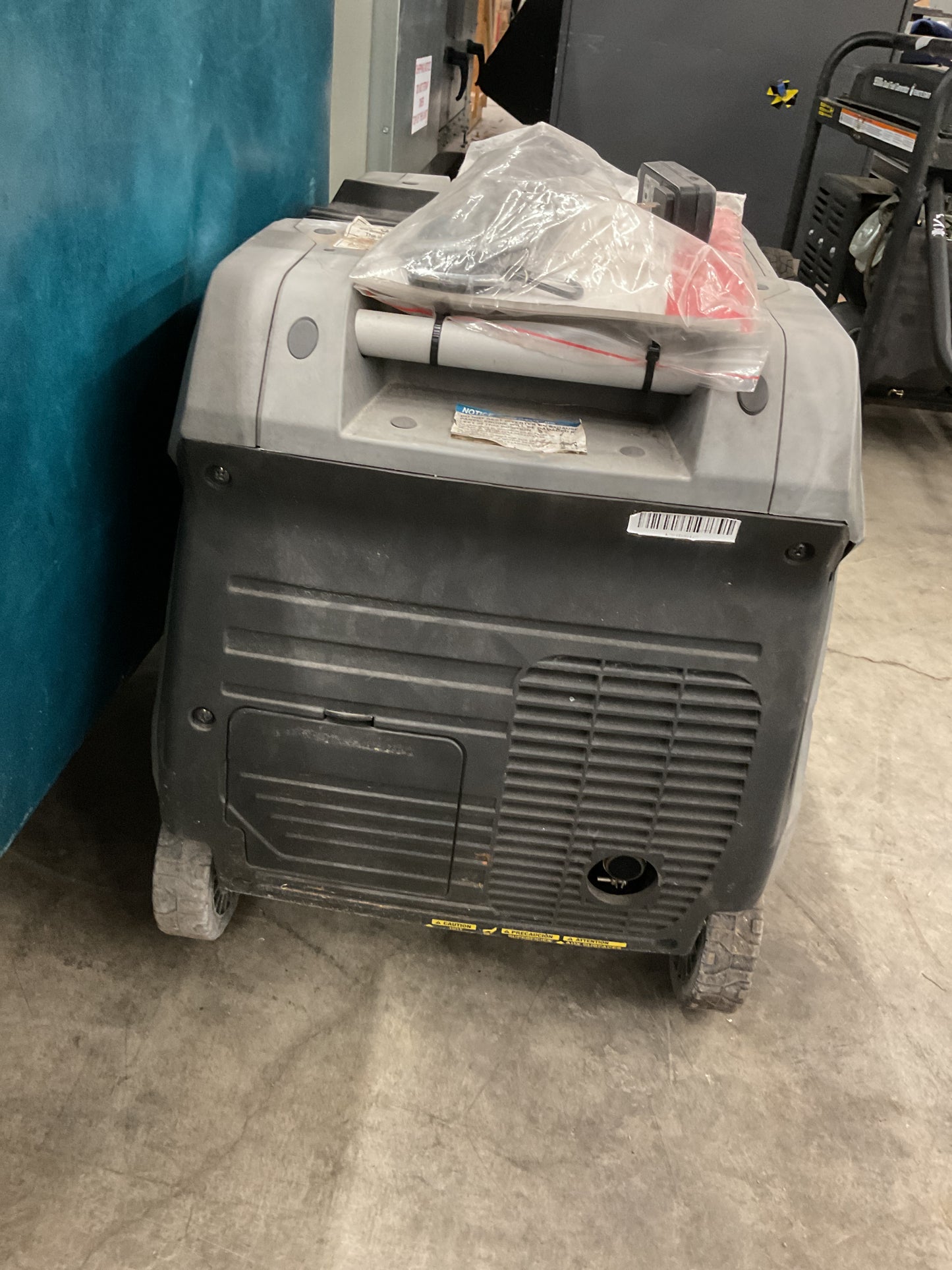 CUMMINS DIGITAL INVERTER GENERATOR P4500I REMOTE START -PREOWNED