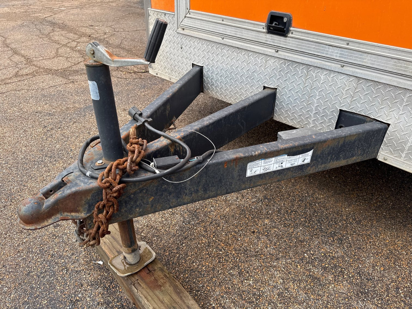 2019 FOREST RIVER TRAILER 20FT + PROFESSIONAL-GRADE DECK RESTORATION SYSTEM 20'
