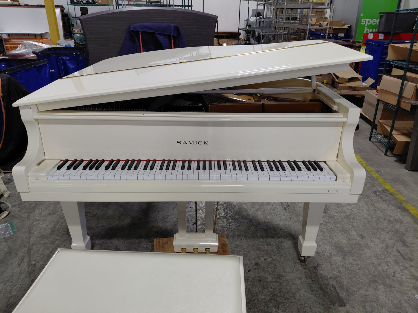 SAMICK BABY GRAND PIANO SG-155 CREAM/GOLD - PREOWNED