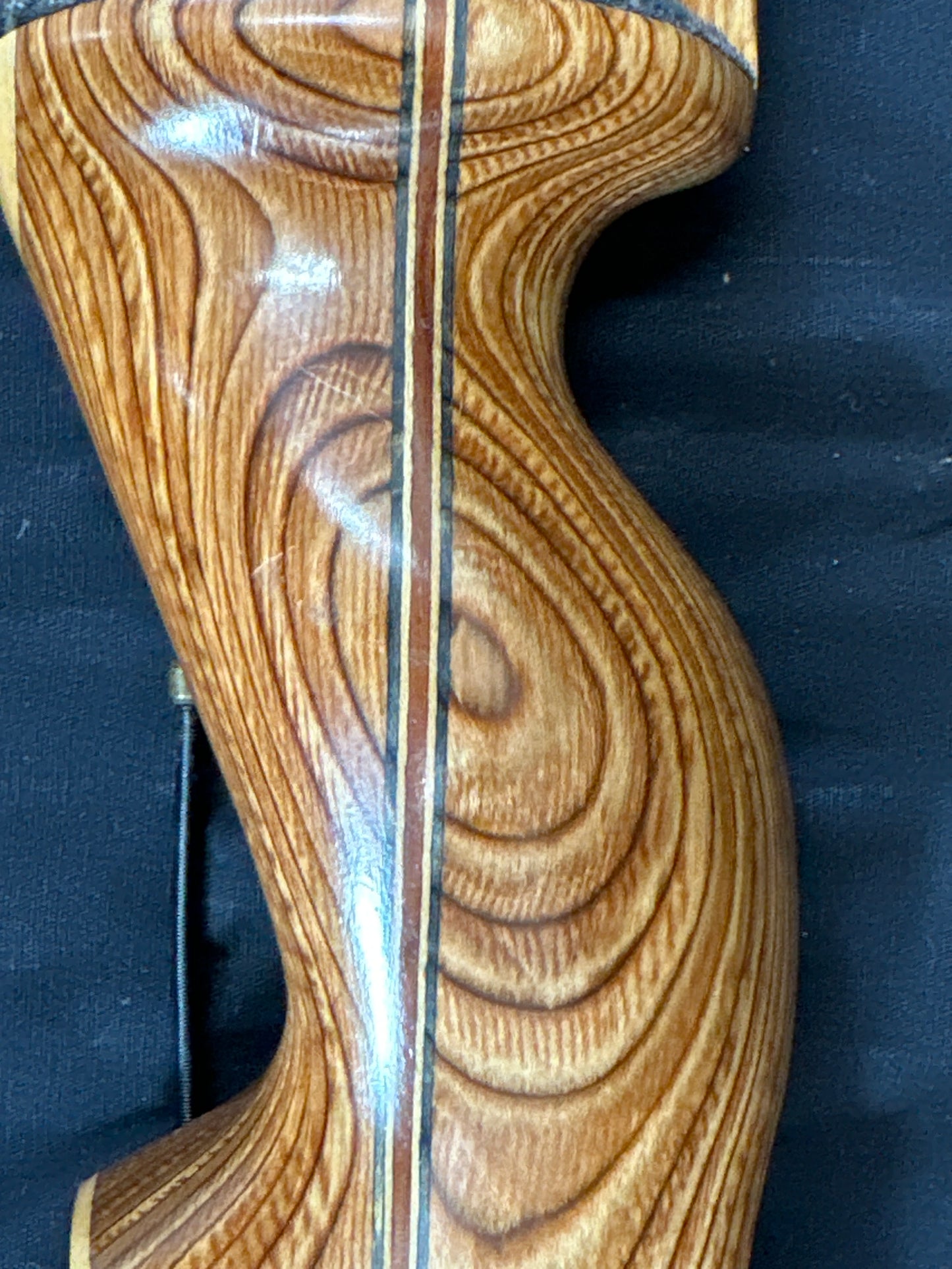 DAMON HOWITT - HUNTER Recurve Bow