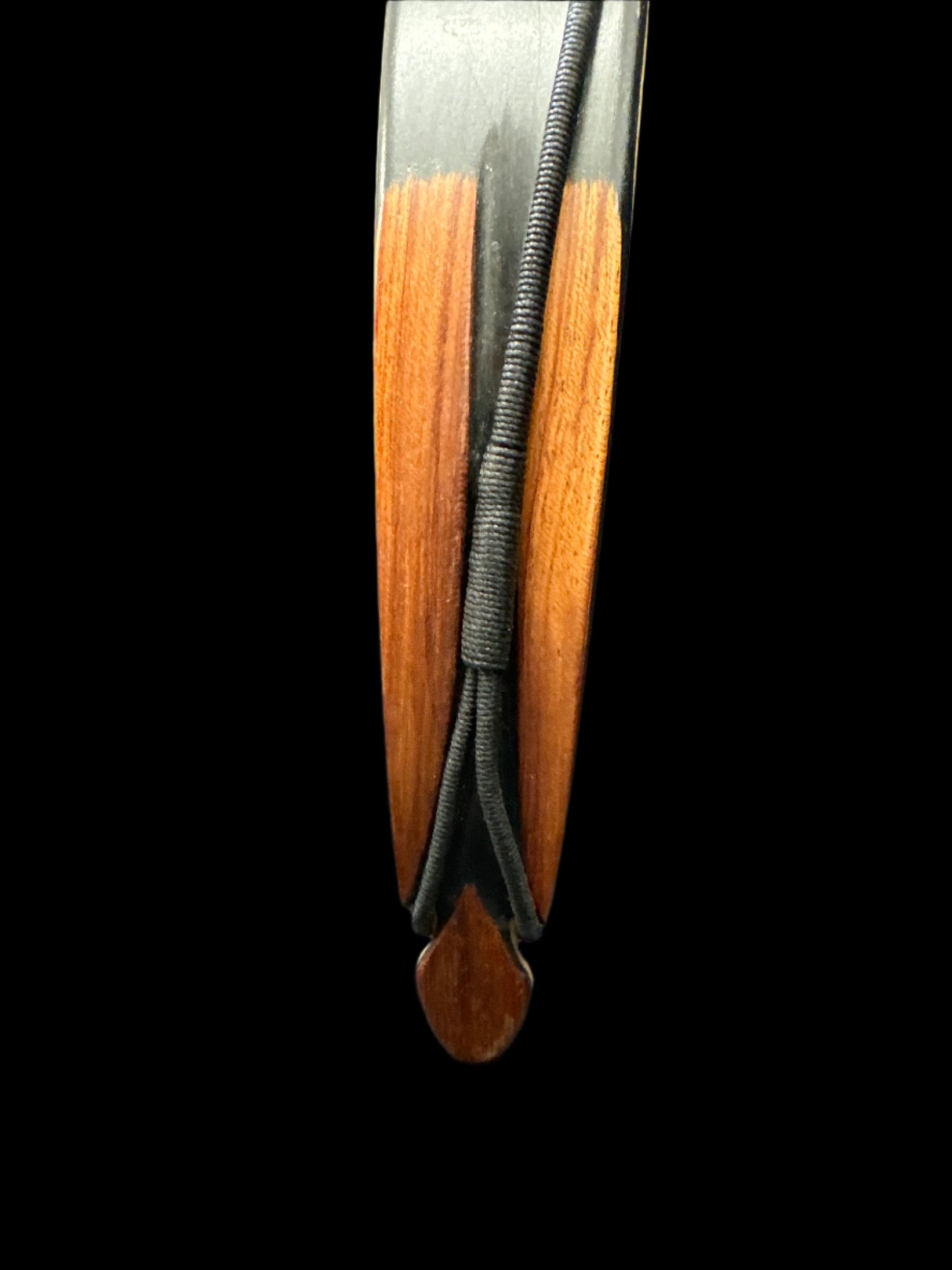 DAMON HOWITT - HUNTER Recurve Bow