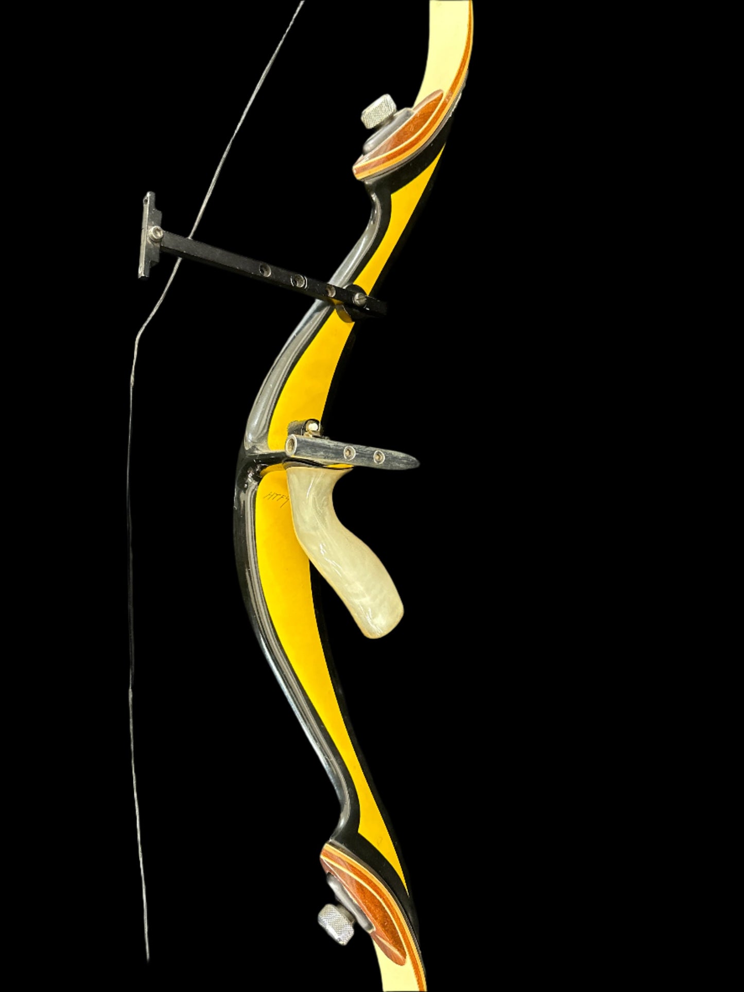 DAMON HOWATT - ELDARADO Recurve Bow