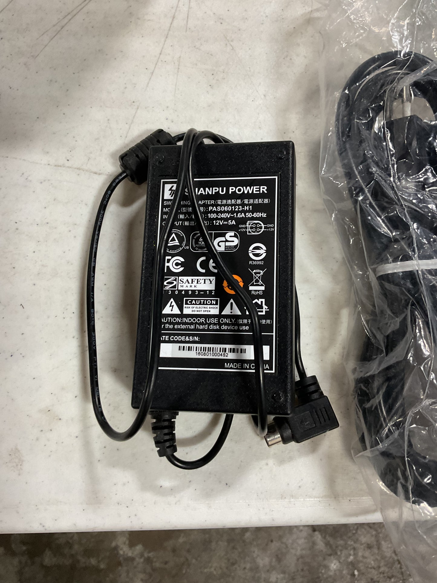 OPENTRONS LIQUID HANDLING PIPPETING ROBOT OT2 - NEW