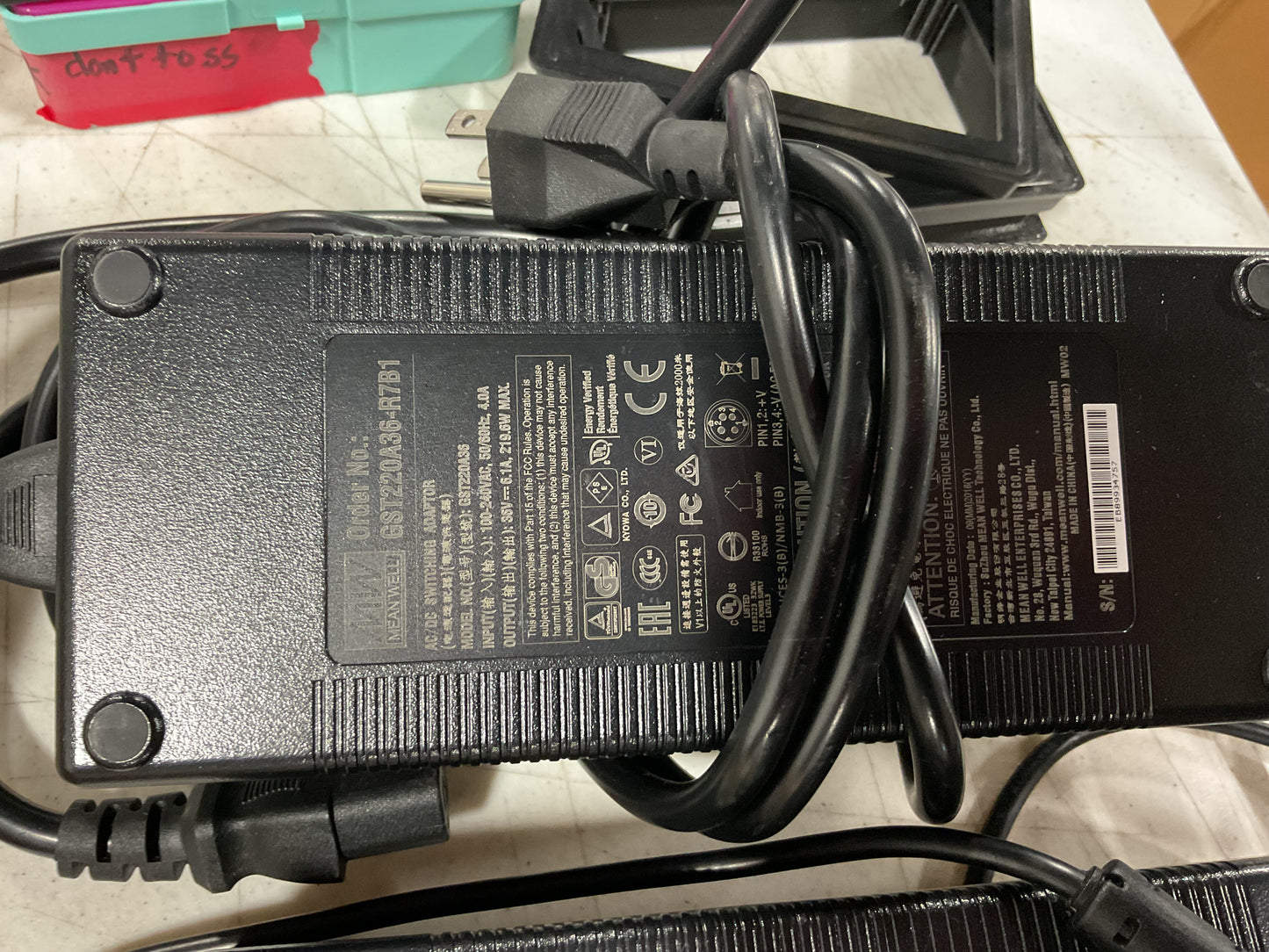 OPENTRONS LIQUID HANDLING PIPPETING ROBOT OT2 - NEW