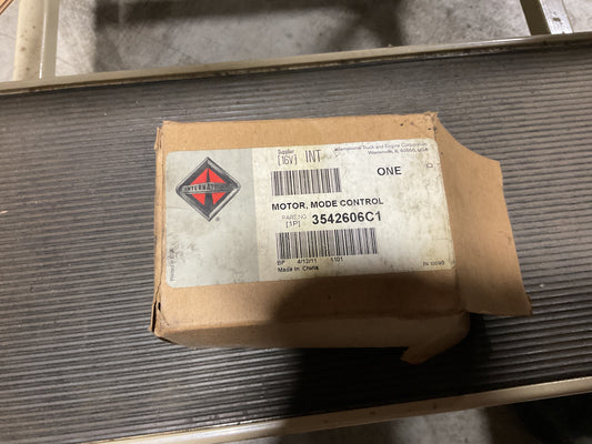 INTERNATIONAL MOTOR FRONT AC MODE CONTROLLER ACTUATOR 3542606C1 - NOS