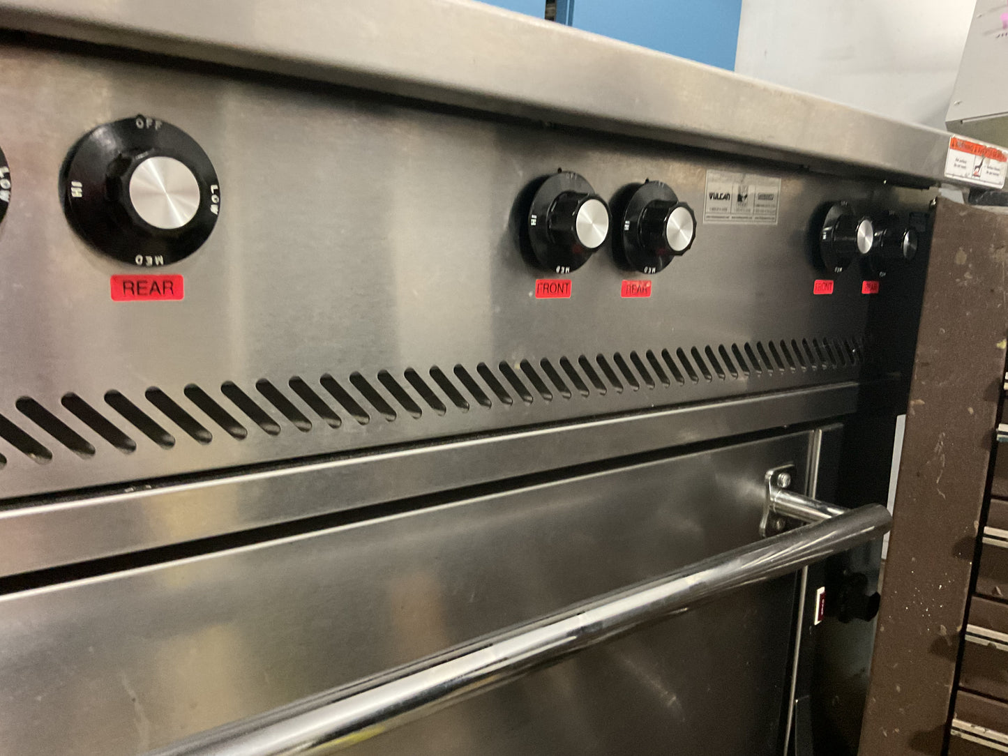 VULCAN ELECTRIC 60" RANGE 10 FRENCH PLATES W/ 2 OVENS EV60SS-10FP480- PREOWNED