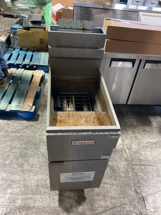 EMPURA COMMERCIAL RESTAURANT FRYER EGF-40/50 NAT - PREOWNED