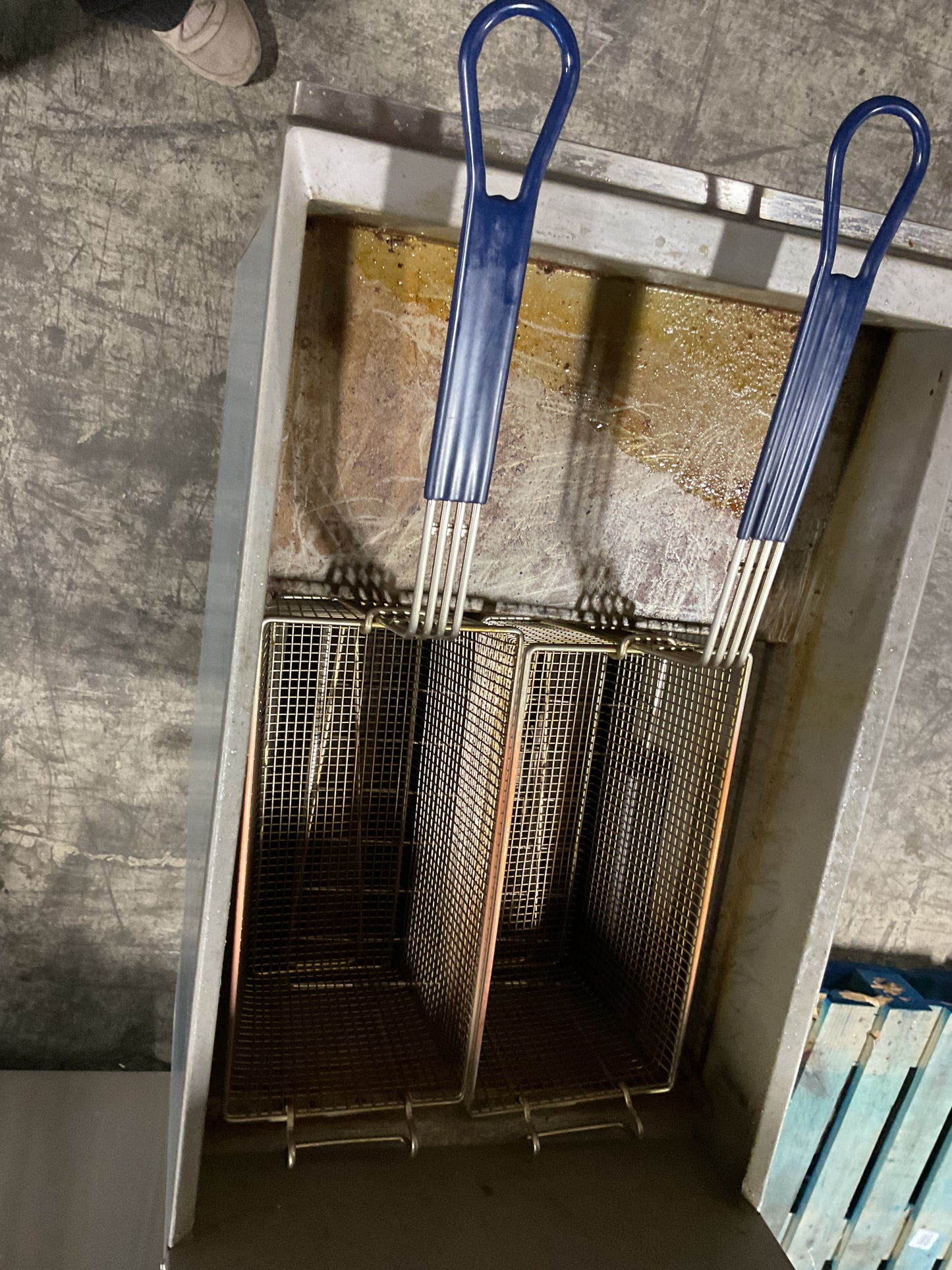 EMPURA COMMERCIAL RESTAURANT FRYER EGF-40/50 NAT - PREOWNED