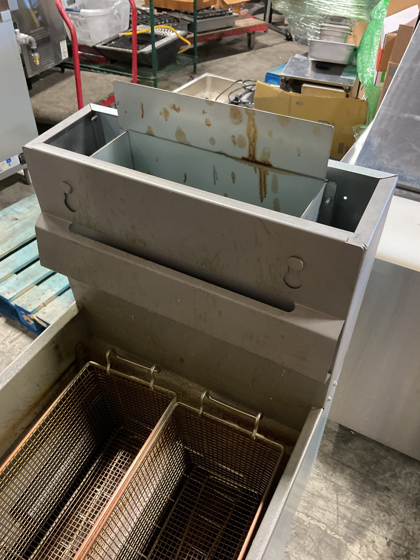 EMPURA COMMERCIAL RESTAURANT FRYER EGF-40/50 NAT - PREOWNED