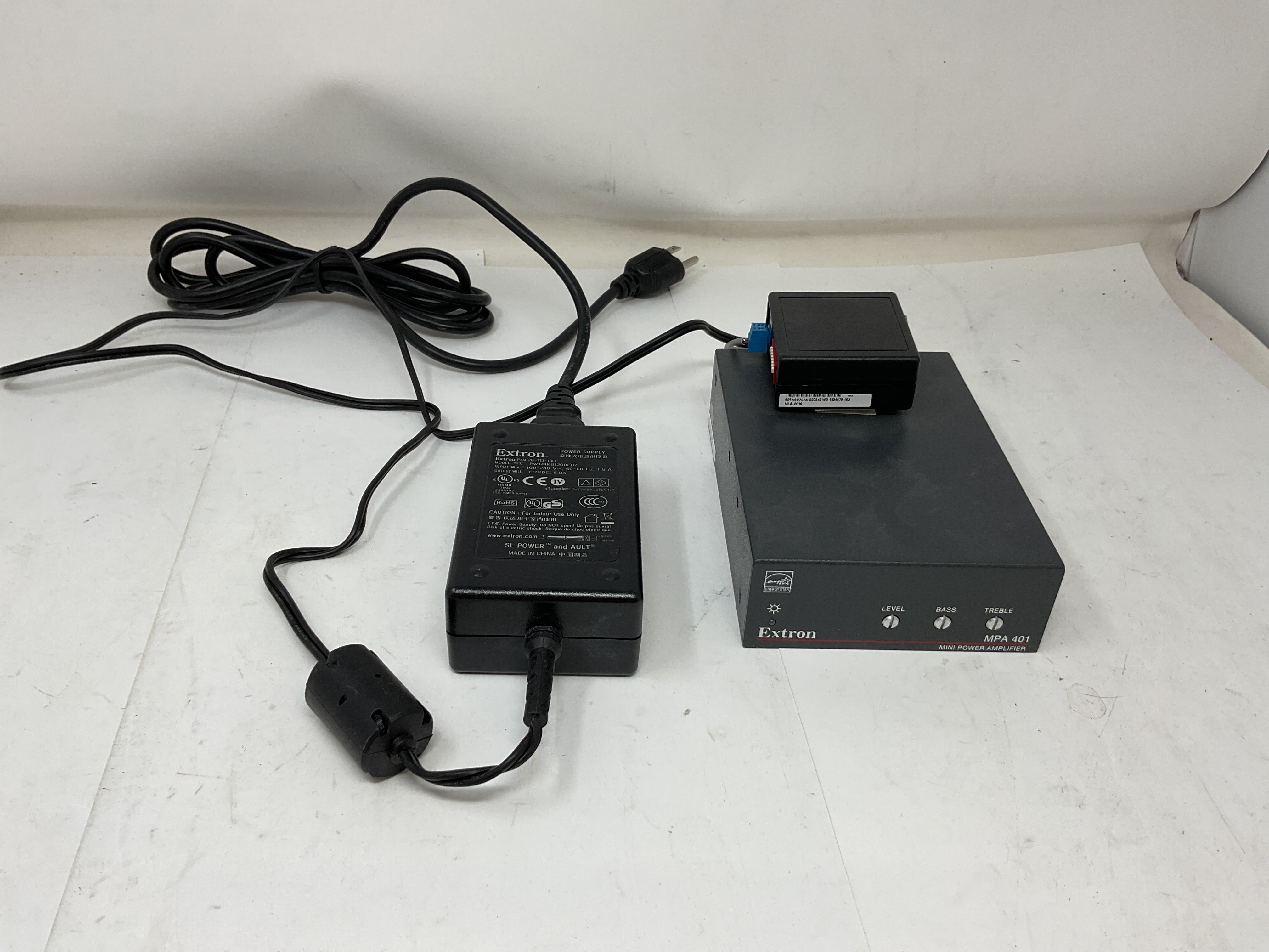EXTRON MINI POWER AMPLIFIER MPA401 W/MLA-VC10 POWER - PREOWNED – GRS ...