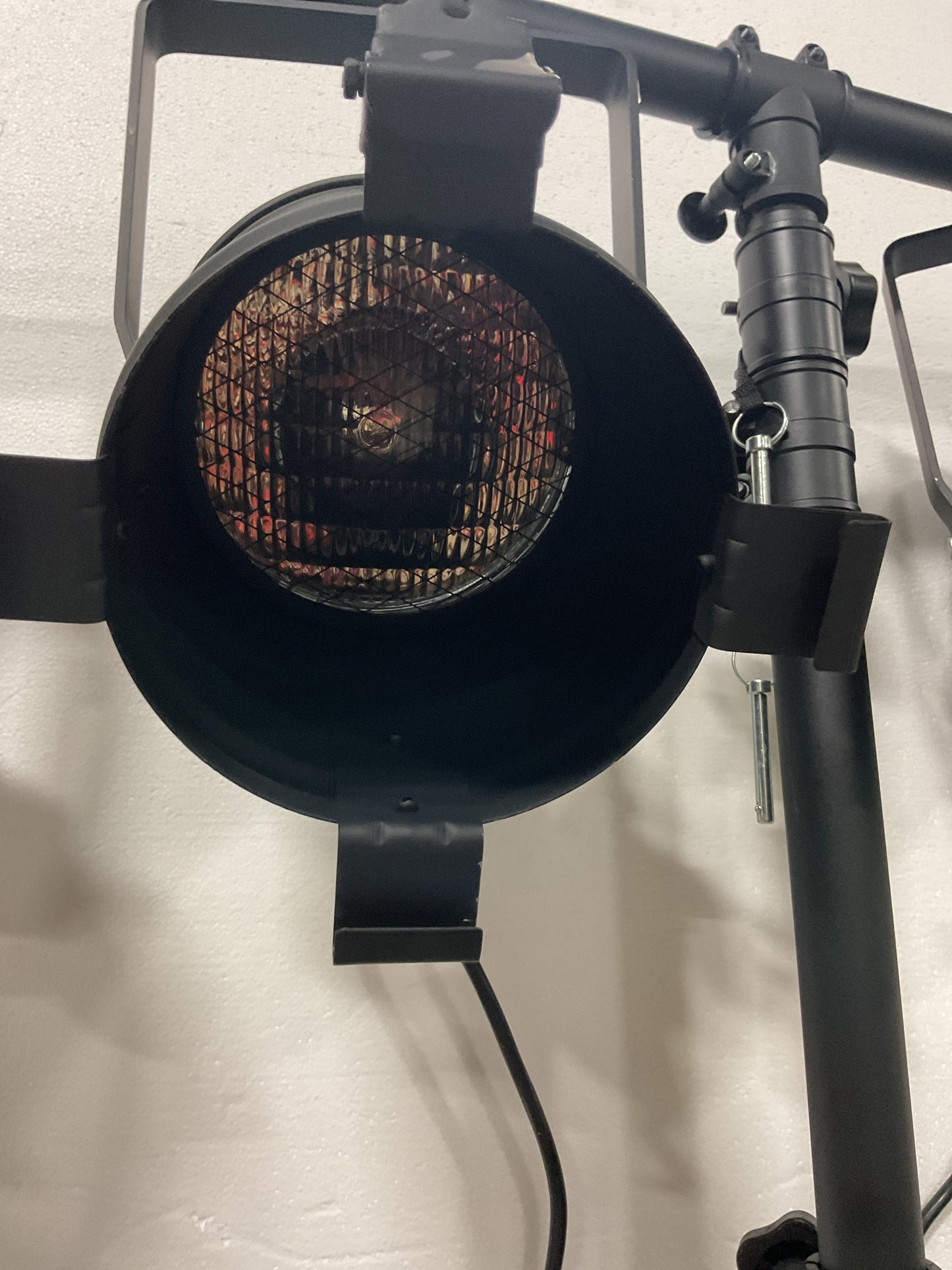 VINTAGE ADAM 4-LIGHT (4-PAR) STAGE LIGHTING, TRIPOD, ACCESSORIES - PREOWNED