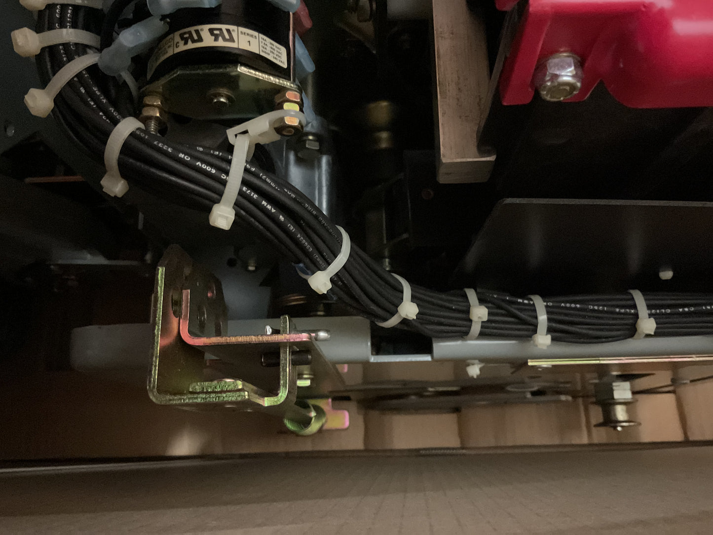 GE WAVE PRO BREAKER 1600A WPH-16 WE2GVQKF1XBBXX - NOS