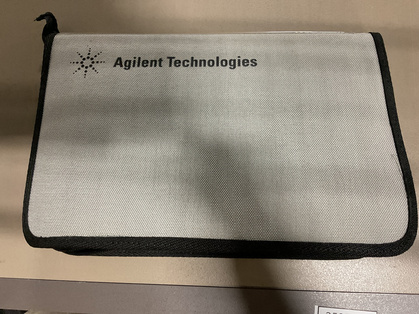 AGILENT LOGIC ANALYZER 1682AD W/ PROBE KIT - PREOWNED