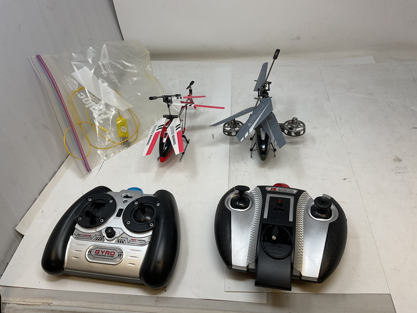 SYMA RC HELICOPTERS S107 F103 - PREOWNED