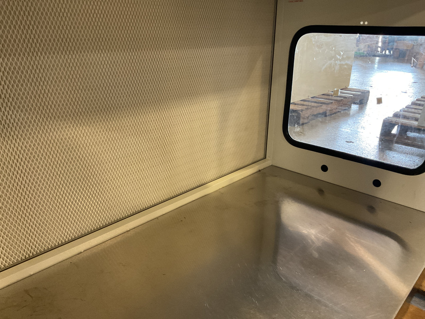 AIR SCIENCE LF SERIES LAMINAR FLOW HOOD HLF-48 #4 -PREOWNED