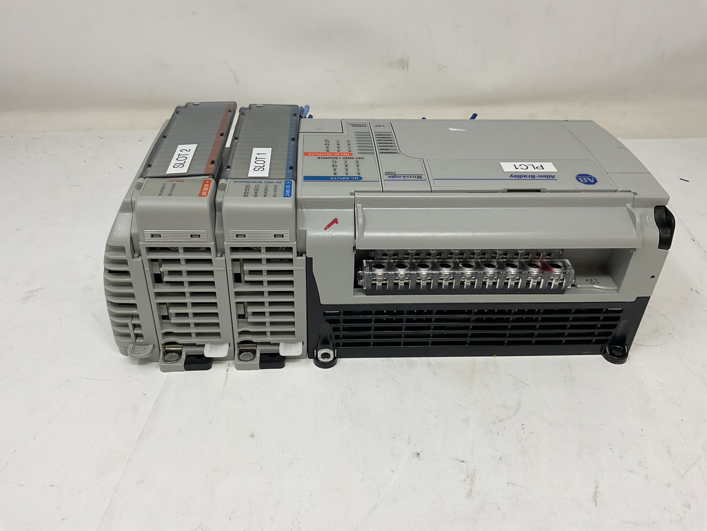 ALLEN-BRADLEY MICROLOGIX 1500 W/ DC IN AC/DC OUT - PREOWNED