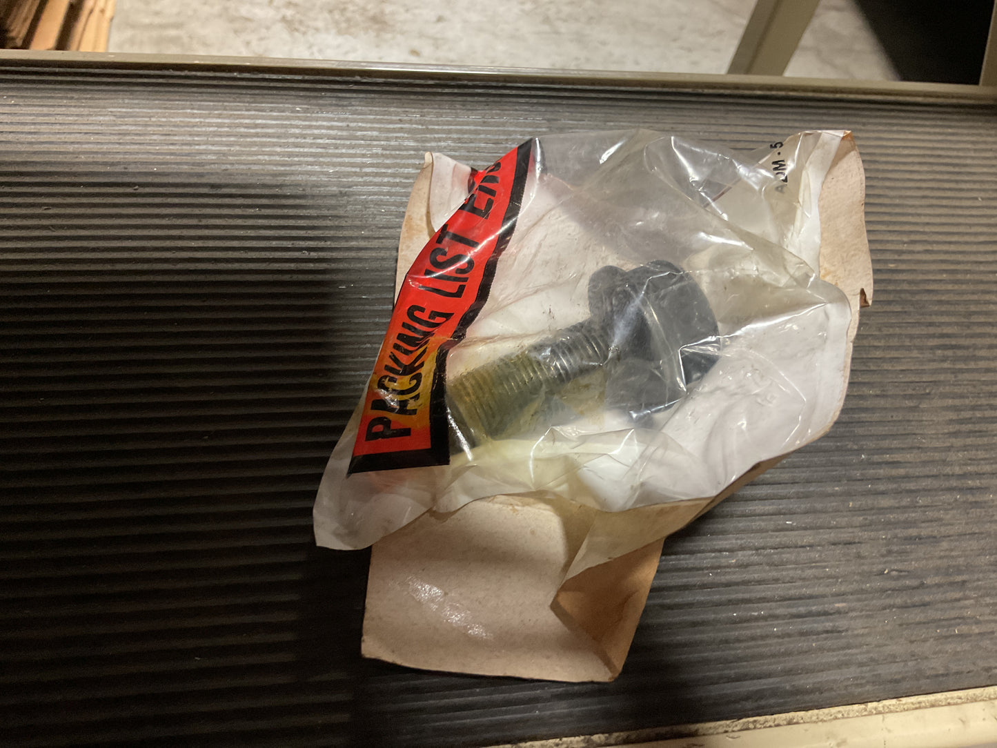 MACK MACKX BOLT 3088-X71007 - NEW