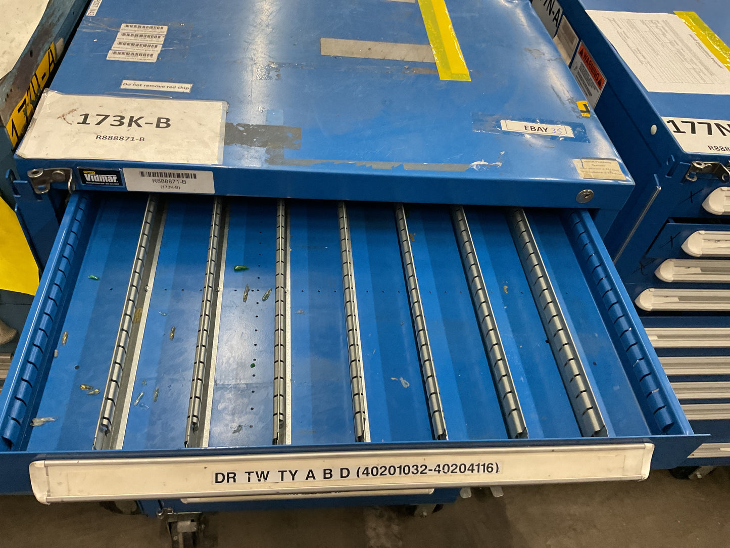 VIDMAR WHEELED STORAGE CABINET TOOL BOX 9-DRAWER 45 X 28 X 50 STEEL BLUE USED 35