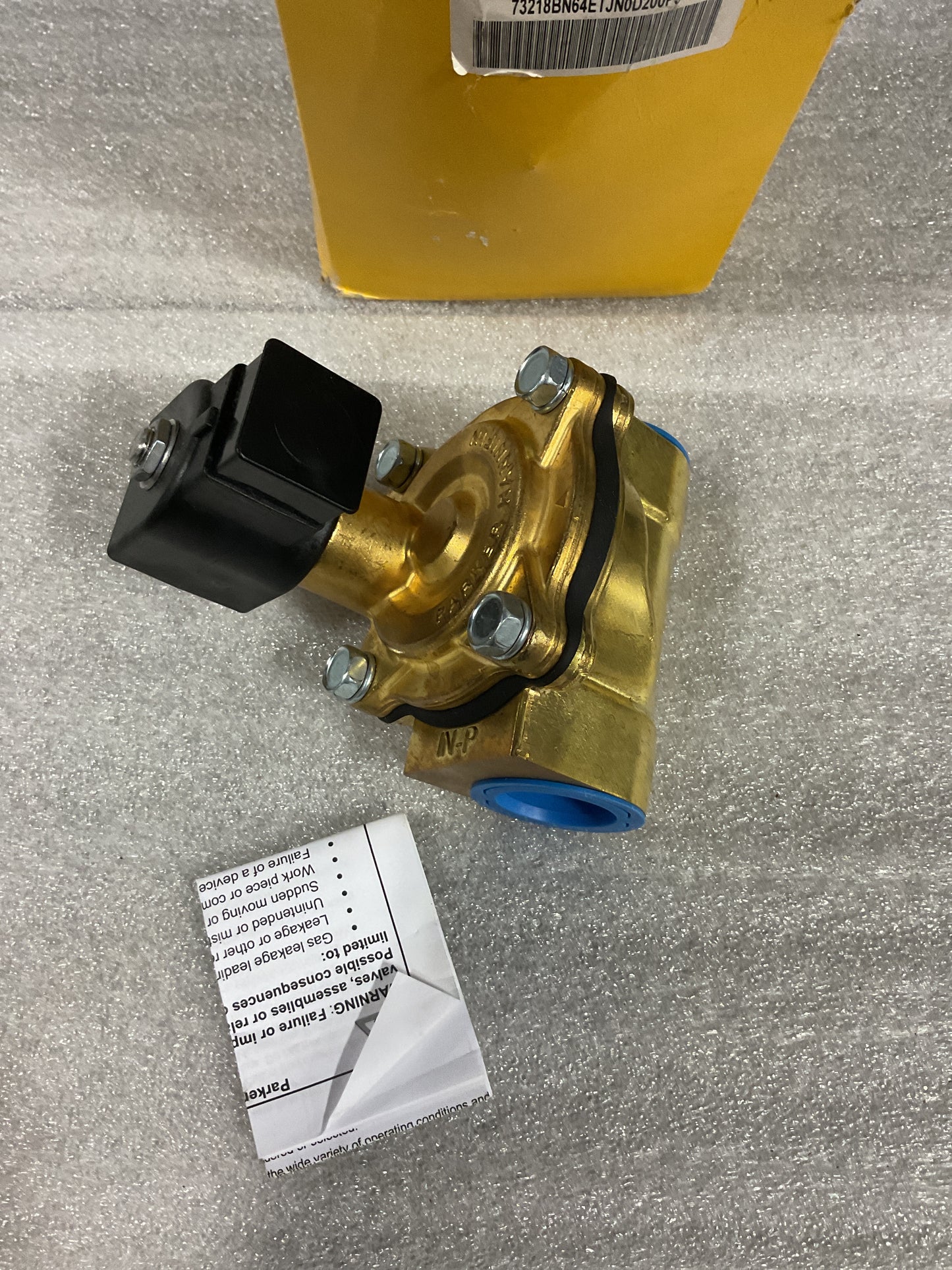 PARKER FLUID CONTROL VALVE 73218BN64ETJN0D200P3 - NOS