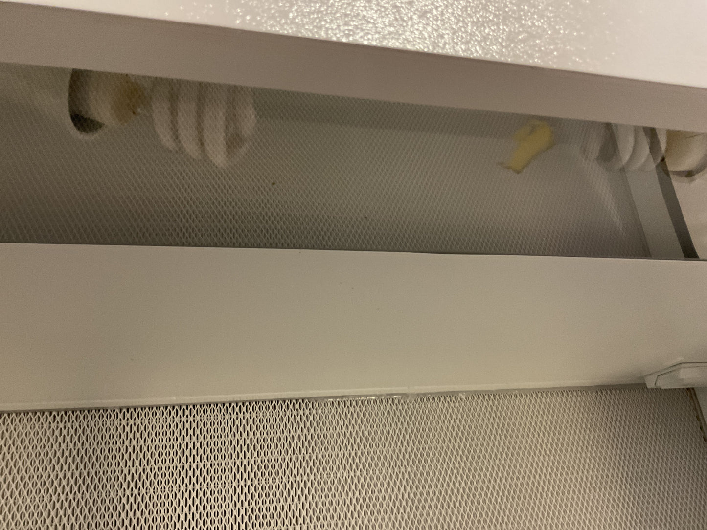 AIR SCIENCE LF SERIES LAMINAR FLOW HOOD HLF-48 #3 -PREOWNED