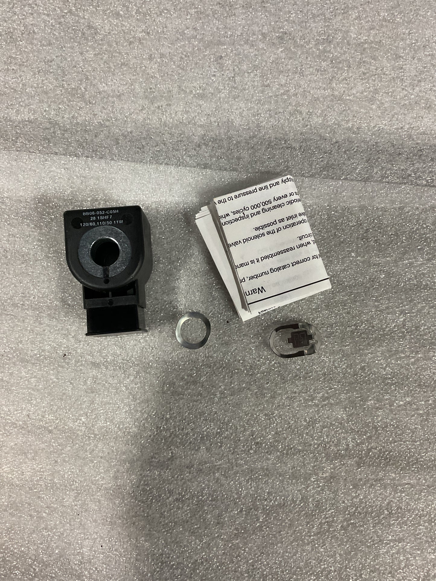 PARKER SOLENOID VALVE COIL CFPH0576 00-892132 - NOS