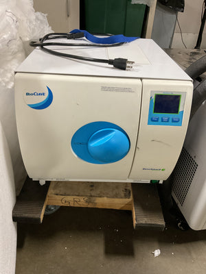 BENCHMARK BIOCLAVE 16L STE-16-M - PREOWNED